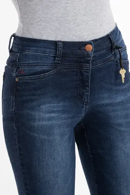 Recover Pants Powerstretch-Jeans Wiebke in DARK BLUE Artikelnummer REC-13343-01-U4079-499 Black Friday