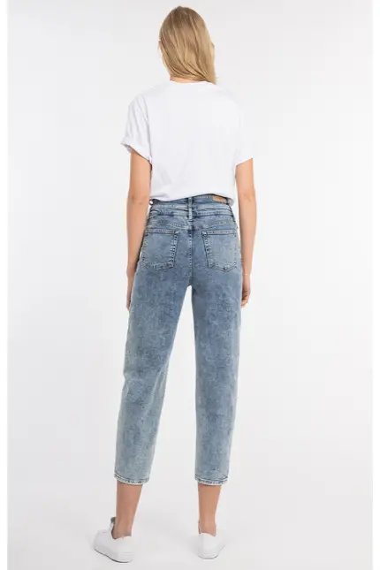 Recover Pants Relaxed-Jeans Cathy in BLEACHED Artikelnummer REC-13424-4279-122 Riesige Ersparnisse