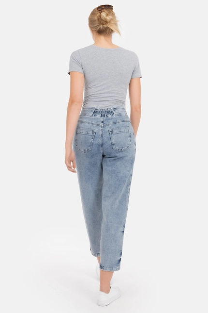 Recover Pants Bea, Relaxed-Fit Jeans in BLEACHED Artikelnummer REC-13356-4279-124 Auslauf
