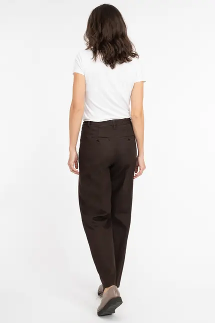 Recover Pants Bundfaltenhose Peggy in Dunkelbraun Artikelnummer REC-12641-U4143-887 Kostenloser Versand