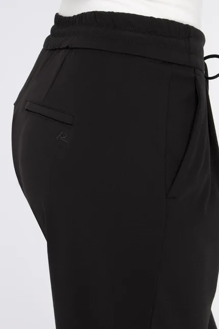 Recover Pants Legere Bundfaltenhose in SCHWARZ Artikelnummer REC-13005-3875-990 Bis zu 50% Rabatt
