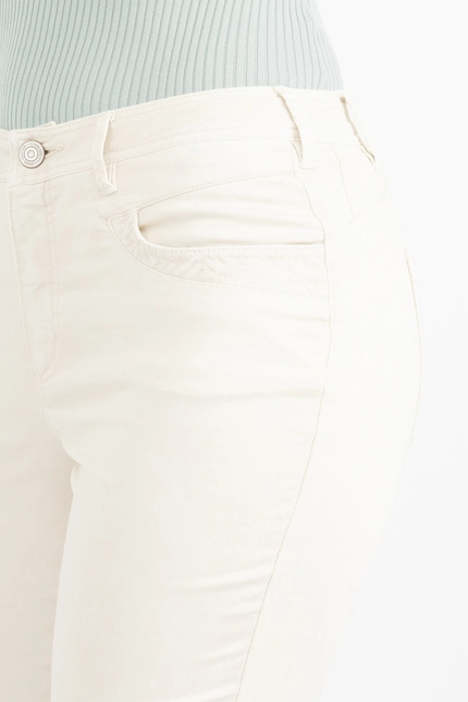 Recover Pants Recover Pants Damen Hose in modischer Färbung in SAND Artikelnummer REC-13324-01-4040-208 Bis zu 55% Rabatt