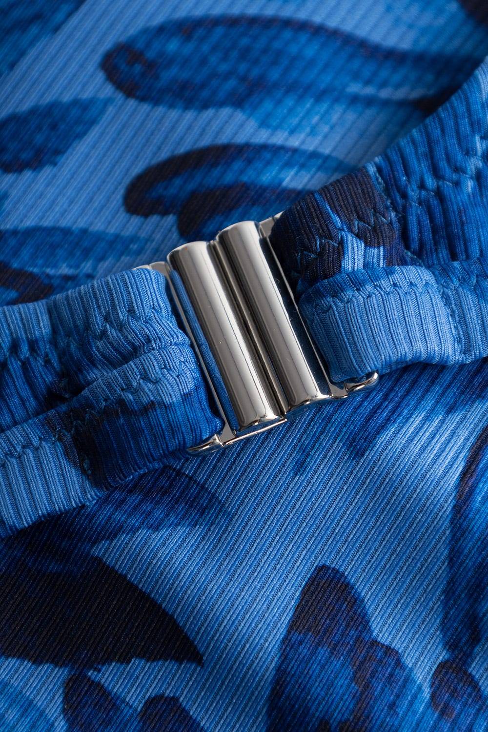 Rösch Bikini Oberteil im blauen Blüten-Druck Wickeloptik recyceltes Polyester/Elasthan 50% Rabatt mit kostenlosem Versand