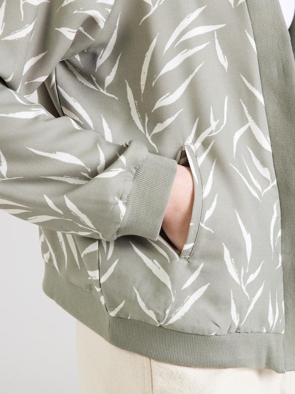 ABOUT YOU ABOUT YOU Jacke 'Maja' in Pastellgrün Limitierter Zeitrabatt