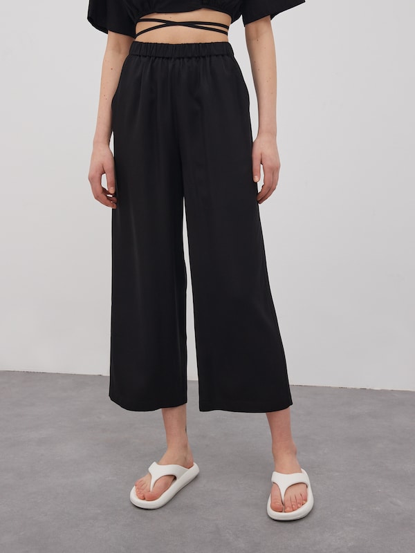 EDITED EDITED Wide Leg Hose 'Nona' in Schwarz VIP-Rabatte